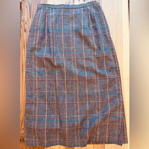 Adorable Vintage Plaid midi skirt